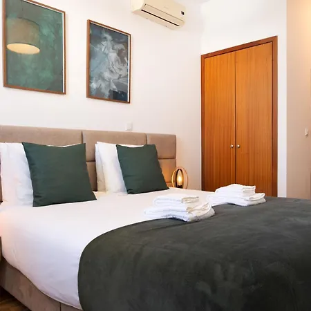 Апартаменты Arts Garden - Comfort & Design In The Heart Of The