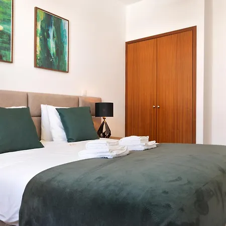 Апартаменты Arts Garden - Comfort & Design In The Heart Of The *