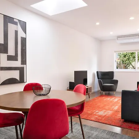 Апартаменты Arts Garden - Comfort & Design In The Heart Of The