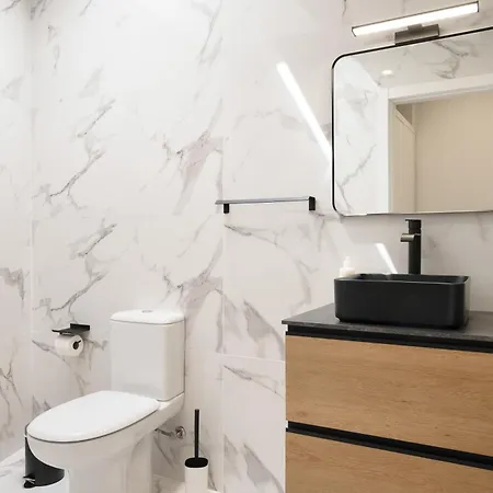 Апартаменты Arts Garden - Comfort & Design In The Heart Of The *