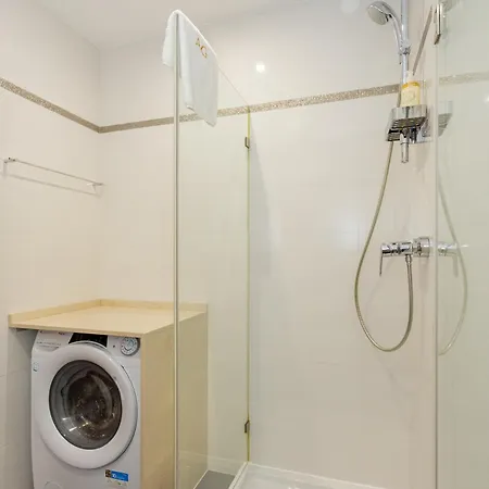 Arts Garden Apartment *